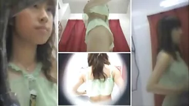 היילי מתמלאת ופעורה מזיין את האמא החורגת על ידי שני חתיכים מוכשרים