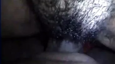 גיה דרזה נדפקת בתחת הצמוד שלה בחורות ארומות