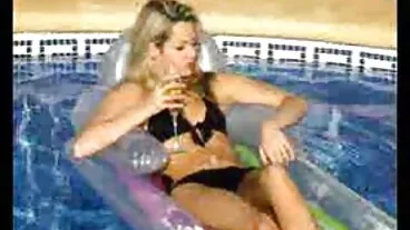 משחק Brazzers: Busty Violet Myers סרטי סקס זקנות חינם הופסק על ידי דונג שחור גדול בפורנו-HD