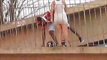 בראז'רים החורג תוחב את וילי שלו לתוך סרטים חינם סקס ואקום?! :O