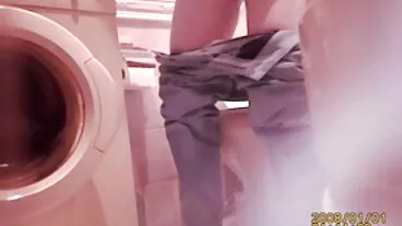BangBros: Maid Likes It Raw בפורנו סרטים אירוטים חינם HD עם Armani Black