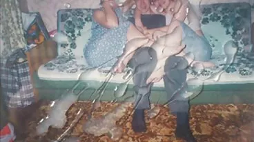 איזבלה דה לאה תאווה ומקסימה קופצת על הזין הקשה של המתווכים בחורות מתמזמזות שלה
