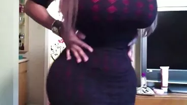 BRAZZERS MILFs סקס חינם אמא בוגרים מביאים את BBC למסיבת רווקות